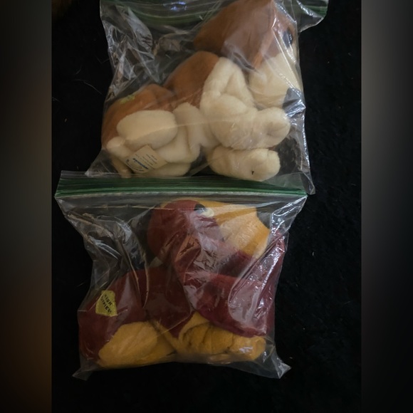 Hush Puppy Beanies - vintage - Picture 8 of 10